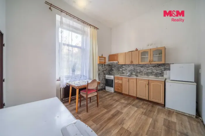 Prodej restaurace, Zvíkovec, 275 m2