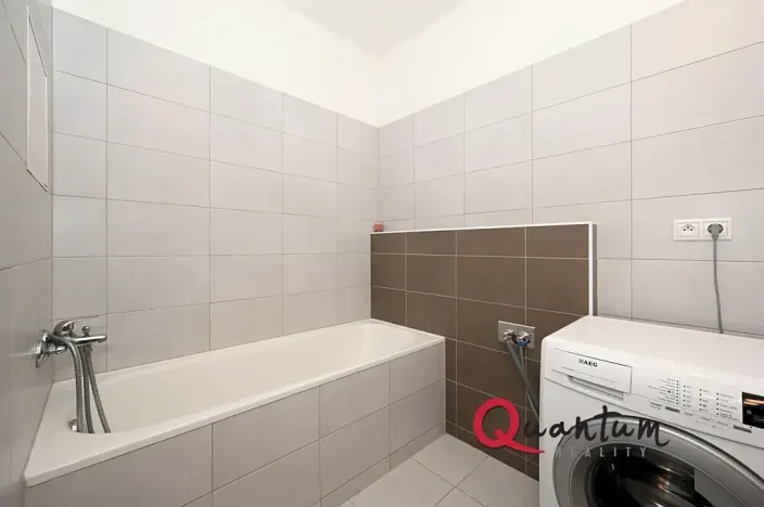 Pronájem bytu 2+kk, Praha - Žižkov, U staré cihelny, 57 m2
