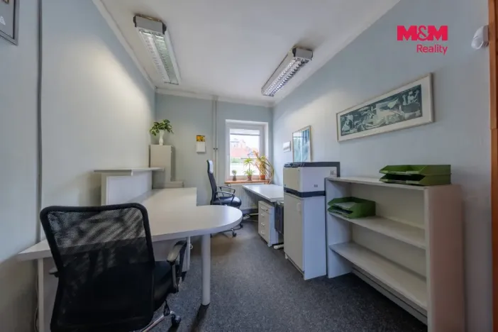 Prodej kanceláře, Karlovy Vary - Stará Role, 900 m2