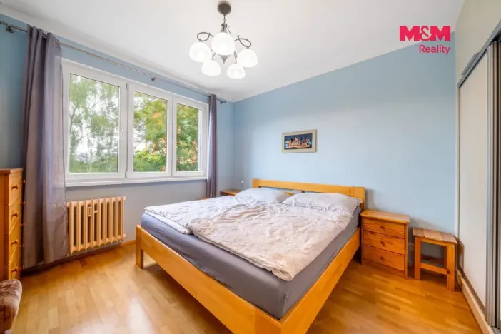 Prodej bytu 3+1, Karlovy Vary, Brigádníků, 68 m2