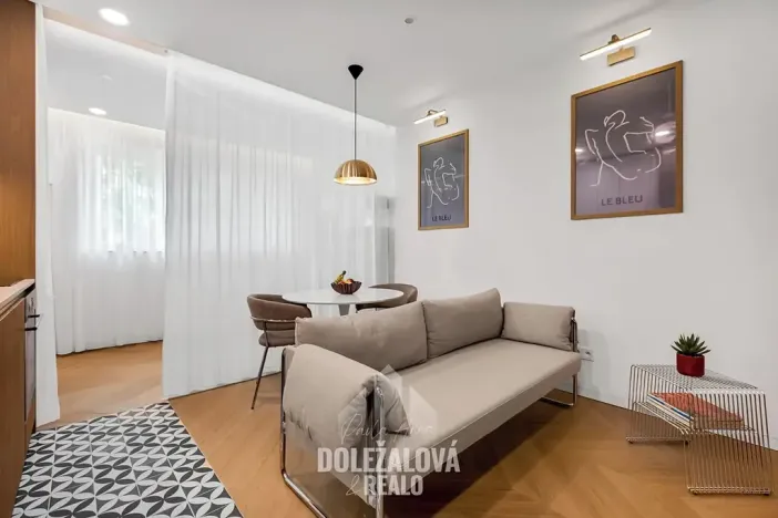 Prodej bytu 2+kk, Praha - Břevnov, Patočkova, 36 m2