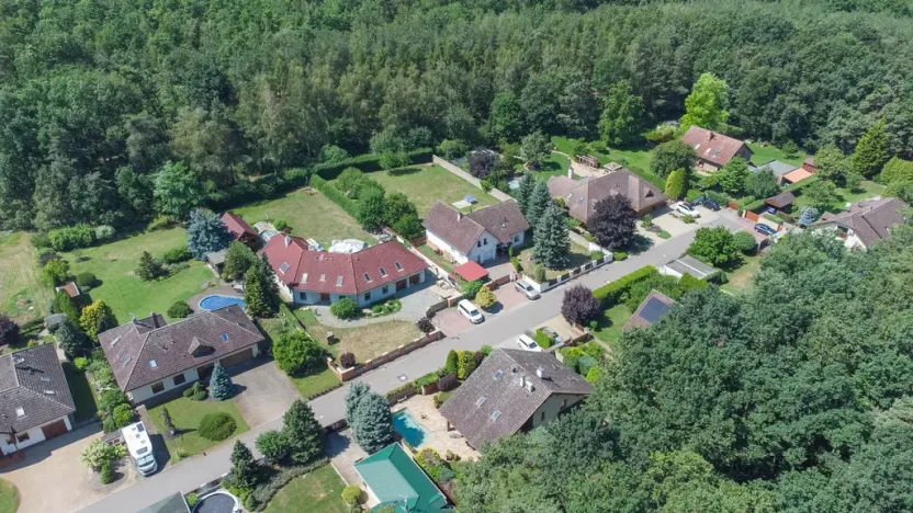Prodej rodinného domu, Sezemice - Veská, 400 m2