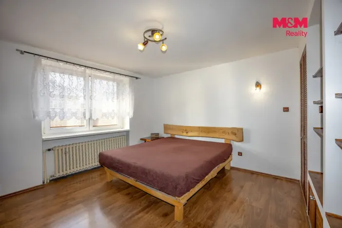 Prodej rodinného domu, Ústín, 242 m2