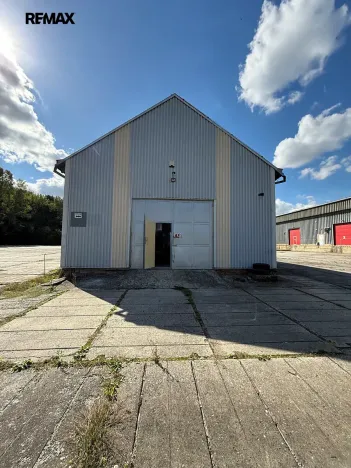 Pronájem skladu, Veleň, K Cihelně, 300 m2