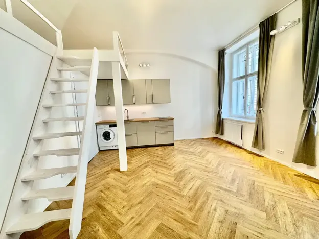 Pronájem bytu 1+kk, Praha - Vinohrady, Lublaňská, 28 m2