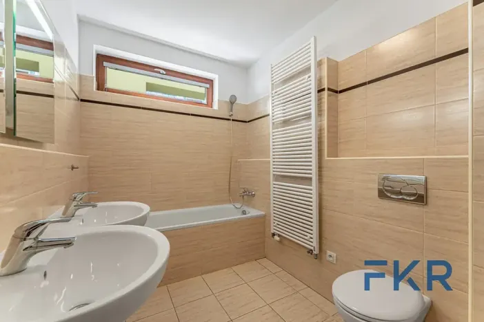 Pronájem bytu 3+kk, Praha - Hloubětín, K náhonu, 68 m2