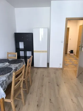 Prodej bytu 2+kk, Praha - Troja, Hnězdenská, 46 m2