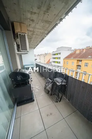 Pronájem bytu 2+kk, Praha - Karlín, Sokolovská, 77 m2
