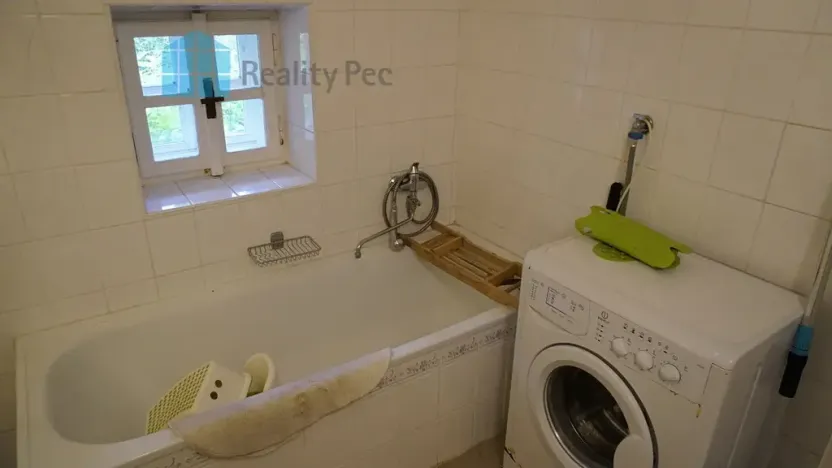 Pronájem chalupy, Pec pod Sněžkou, 182 m2