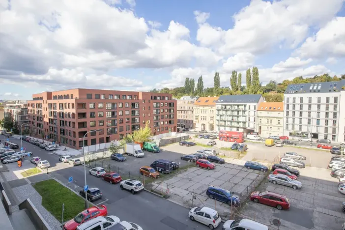 Pronájem bytu 3+1, Praha - Žižkov, Ostromečská, 83 m2