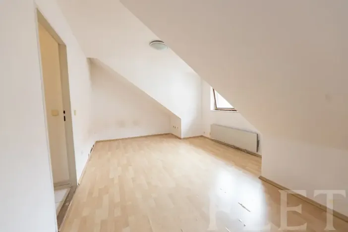 Pronájem bytu 1+1, Praha - Vršovice, Tolstého, 42 m2