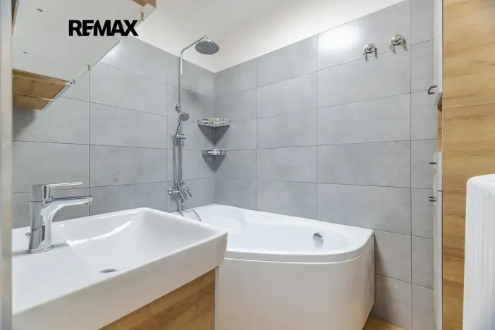 Pronájem bytu 3+kk, Praha - Vršovice, Rybalkova, 75 m2