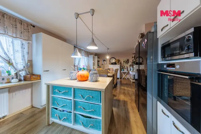 Prodej rodinného domu, Nová Role, Chodovská, 160 m2