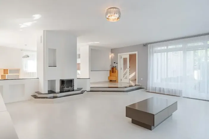 Pronájem rodinného domu, Benátky, 241 m2