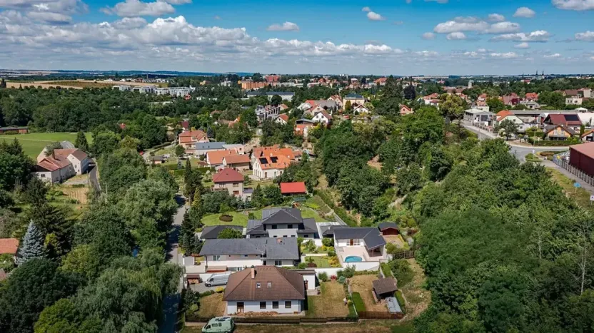 Pronájem rodinného domu, Benátky, 241 m2