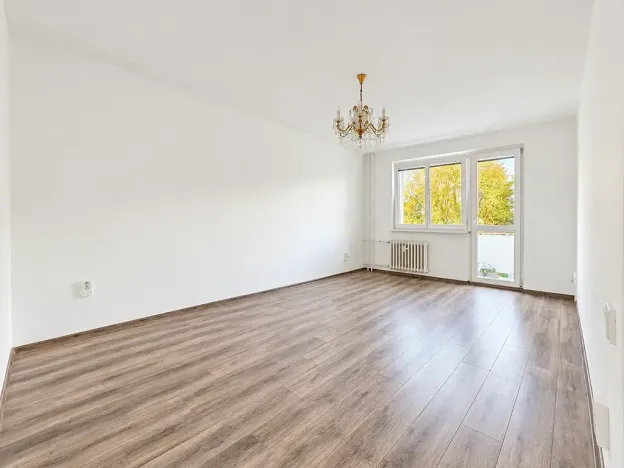 Pronájem bytu 3+1, Karlovy Vary, Brigádníků, 67 m2