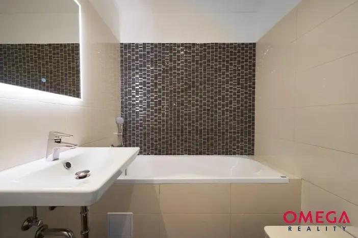Prodej bytu 2+kk, Praha - Bubeneč, U studánky, 64 m2