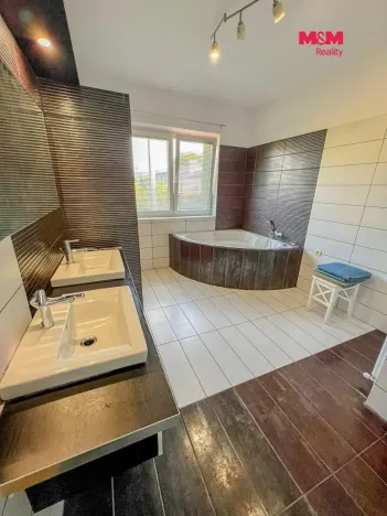 Pronájem bytu 5+1, Dobrá, 150 m2