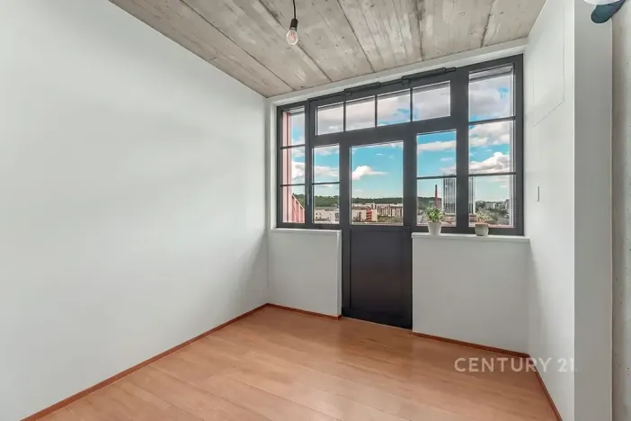 Pronájem bytu 1+kk, Praha - Vysočany, Kolbenova, 33 m2