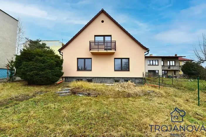 Pronájem rodinného domu, Benešov, Nezvalova, 250 m2