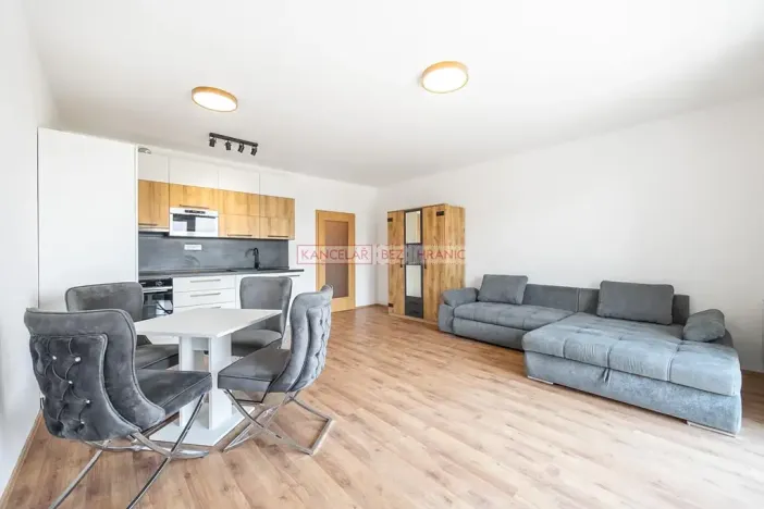 Pronájem bytu 1+kk, Brandýs nad Labem-Stará Boleslav, Táhlá, 45 m2