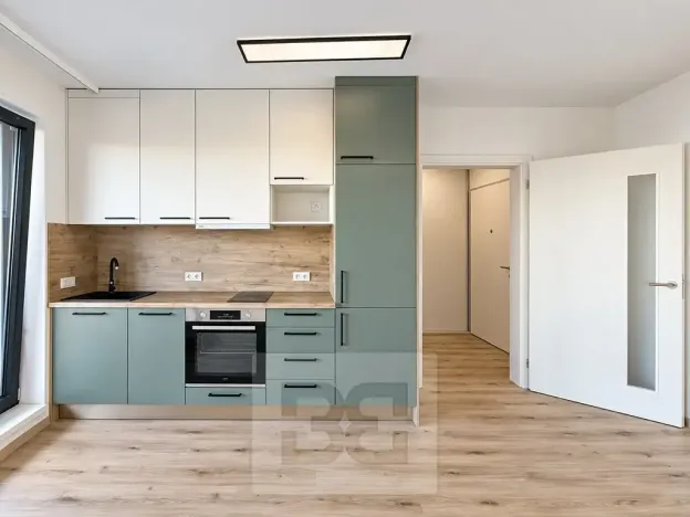 Pronájem bytu 1+kk, Praha - Letňany, Vyletalova, 31 m2