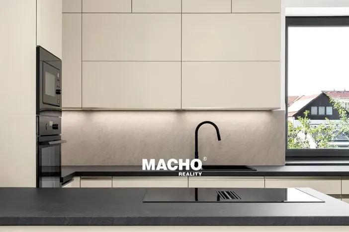 Pronájem rodinného domu, Kosoř, Školská, 380 m2