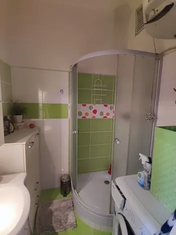 Pronájem bytu 2+kk, Praha - Žižkov, Ambrožova, 44 m2