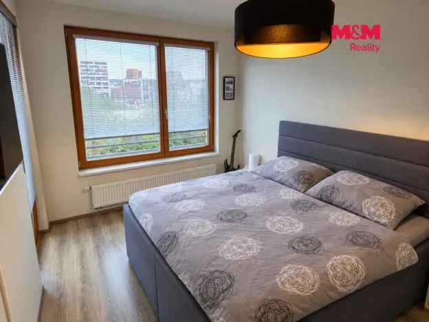 Pronájem bytu 2+kk, Praha - Hloubětín, Modrého, 55 m2