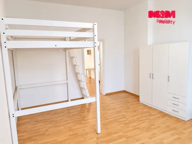 Pronájem bytu 2+kk, Ústí nad Labem - Střekov, Střekovské nábřeží, 44 m2