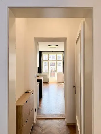 Pronájem bytu 1+kk, Praha - Nové Město, Na výtoni, 36 m2