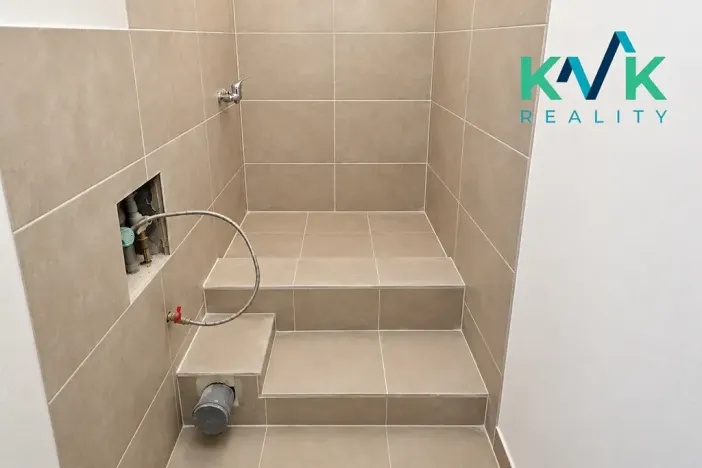 Prodej komerční nemovitosti, Březová, Hamerská, 100 m2