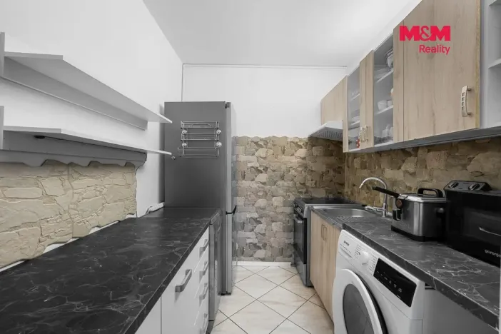 Prodej bytu 2+kk, Teplice - Trnovany, Antonína Sochora, 40 m2