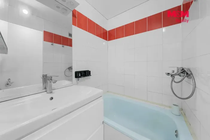 Prodej bytu 2+kk, Teplice - Trnovany, Antonína Sochora, 40 m2