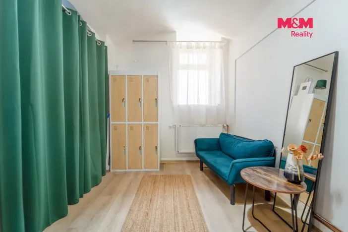 Pronájem obchodního prostoru, Plzeň - Východní Předměstí, Radyňská, 109 m2
