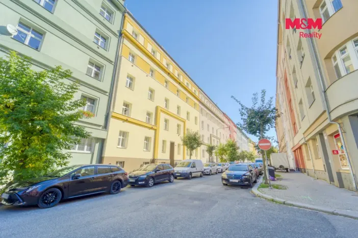 Pronájem bytu 2+kk, Plzeň - Jižní Předměstí, Čechova, 52 m2