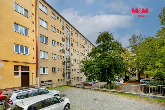 Prodej bytu 1+kk, Pardubice - Zelené Předměstí, Sladkovského, 31 m2