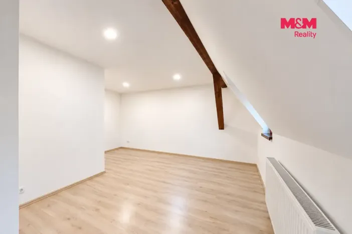 Pronájem bytu 3+kk, Šternberk, náměstí Svobody, 75 m2