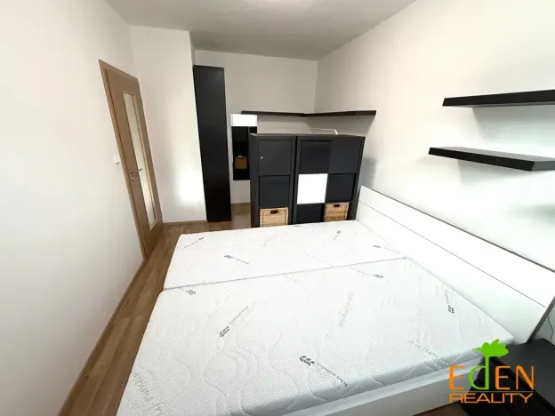 Pronájem bytu 2+kk, Plzeň, Vochovská, 43 m2