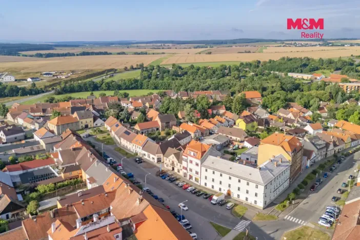 Pronájem obchodního prostoru, Kralovice, Masarykovo nám., 38 m2