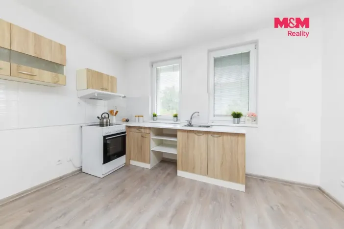 Prodej bytu 3+1, Břeclav, Kpt. Jaroše, 93 m2