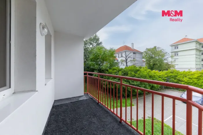 Prodej bytu 3+1, Břeclav, Kpt. Jaroše, 93 m2