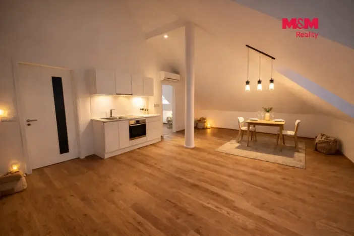 Prodej bytu 2+kk, Praha - Střížkov, Střížkovská, 68 m2