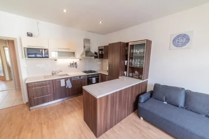 Pronájem bytu 2+kk, Praha - Smíchov, Vltavská, 63 m2
