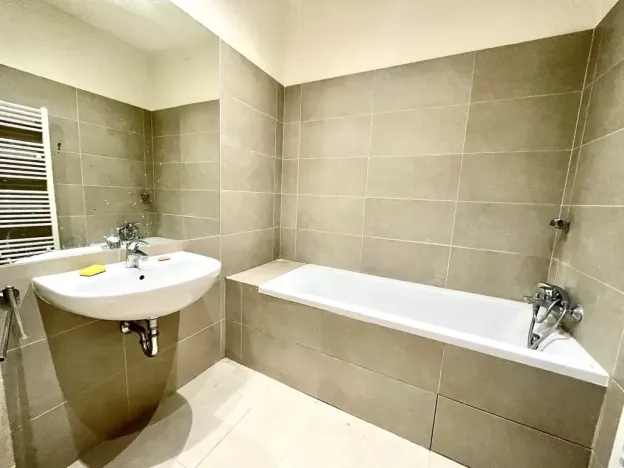 Pronájem bytu 2+kk, Praha - Holešovice, Ortenovo náměstí, 75 m2