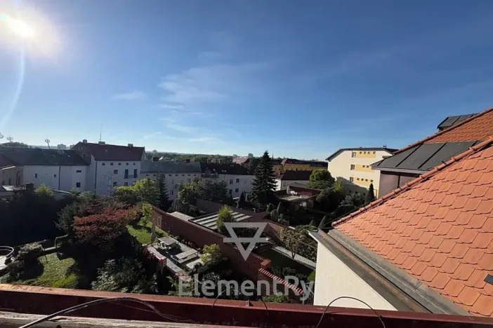 Pronájem atypického bytu, Hradec Králové, Malé náměstí, 20 m2
