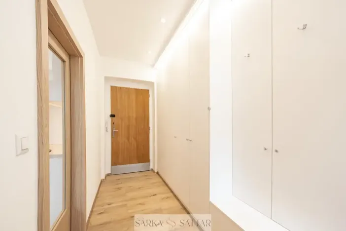 Pronájem bytu 2+kk, Praha - Břevnov, Za Strahovem, 48 m2
