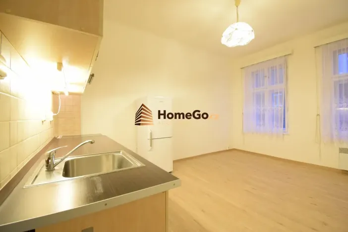 Pronájem bytu 2+kk, Praha - Vršovice, Sevastopolská, 46 m2