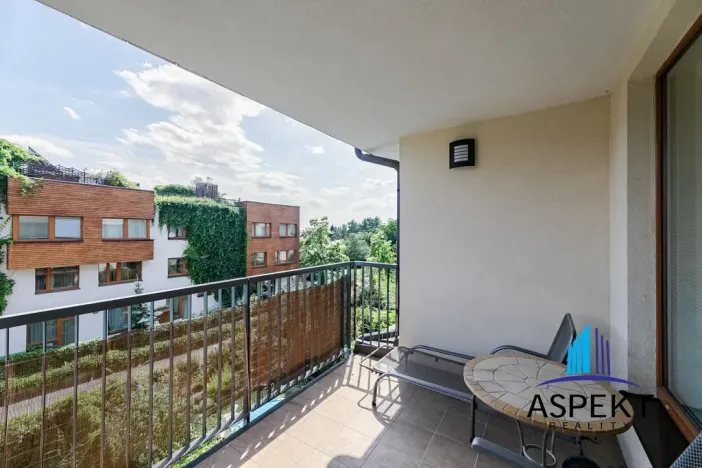 Pronájem bytu 2+kk, Praha - Libeň, Nad Okrouhlíkem, 65 m2