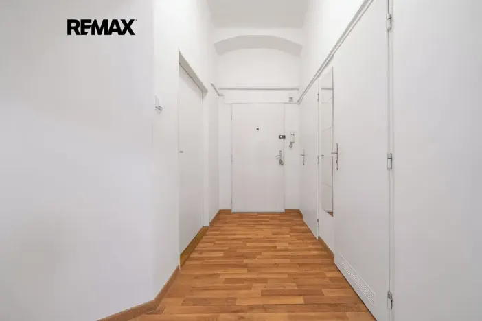 Pronájem bytu 2+1, Praha - Karlín, Prvního pluku, 73 m2